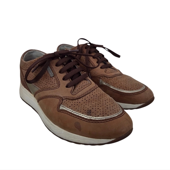 Brown Sneakers with Leather Upper and Versatile Design - Picture 6 of 12